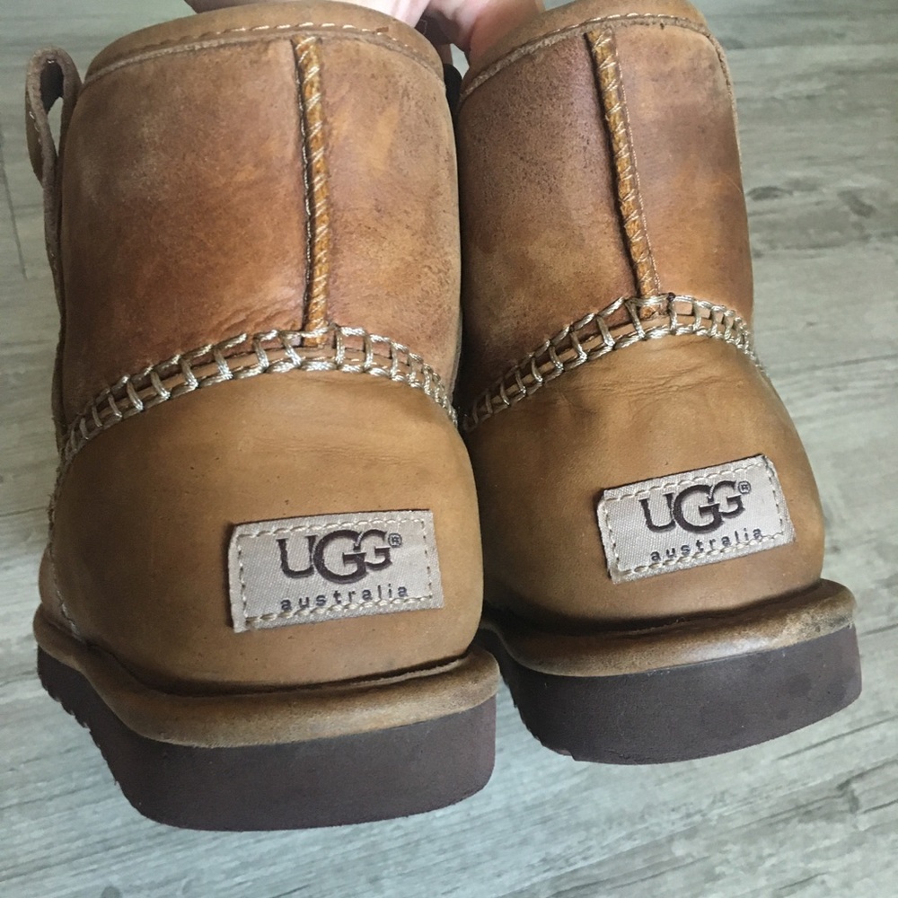 Mini Uggs - image 4